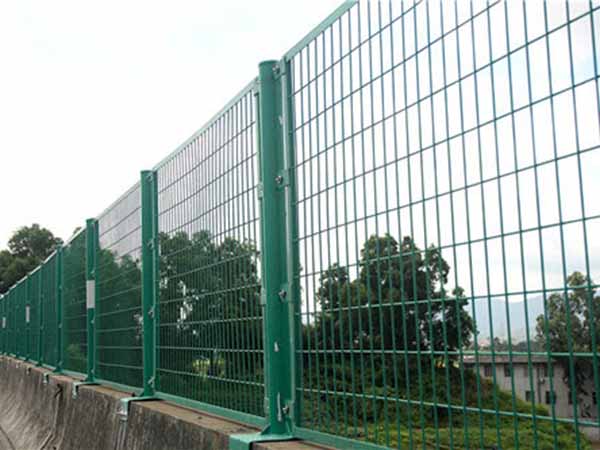 公路護(hù)欄網(wǎng) 公路護(hù)欄網(wǎng)